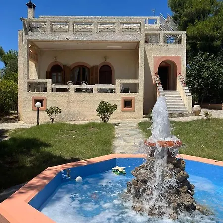 Villa Coastal Oasis